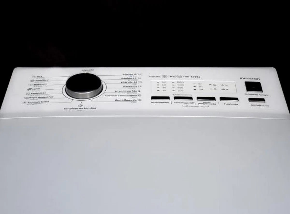 INFINITON Lavadora Carga Superior TLW-L62CBJ, 6 Kg, 1200 rpm, C, Función VAPOR CARE, Lavado en frio, 16 Programas, Regulación en altura, Blanco